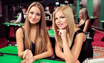 Đội ngũ chăm sóc khách hàng chuyên nghiệp 24/7 của 85win